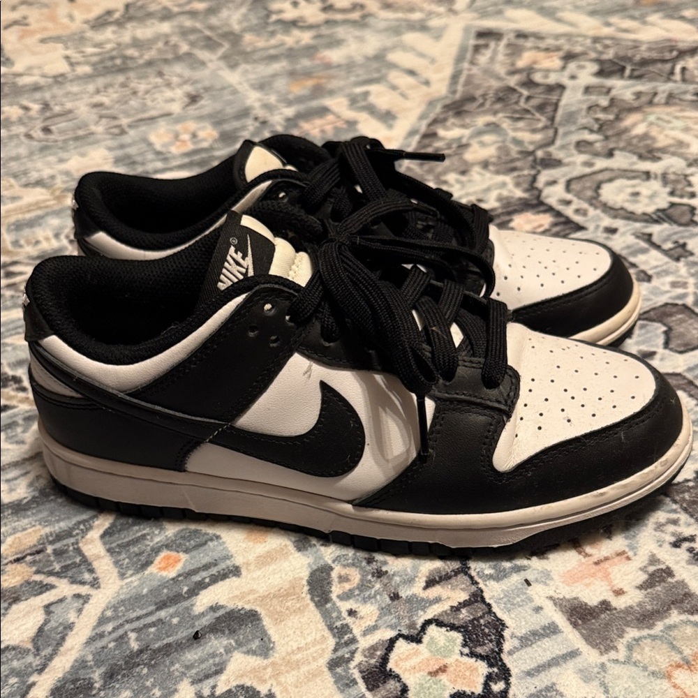 Nike Women's Dunks PERFECT CONDITION from StockX